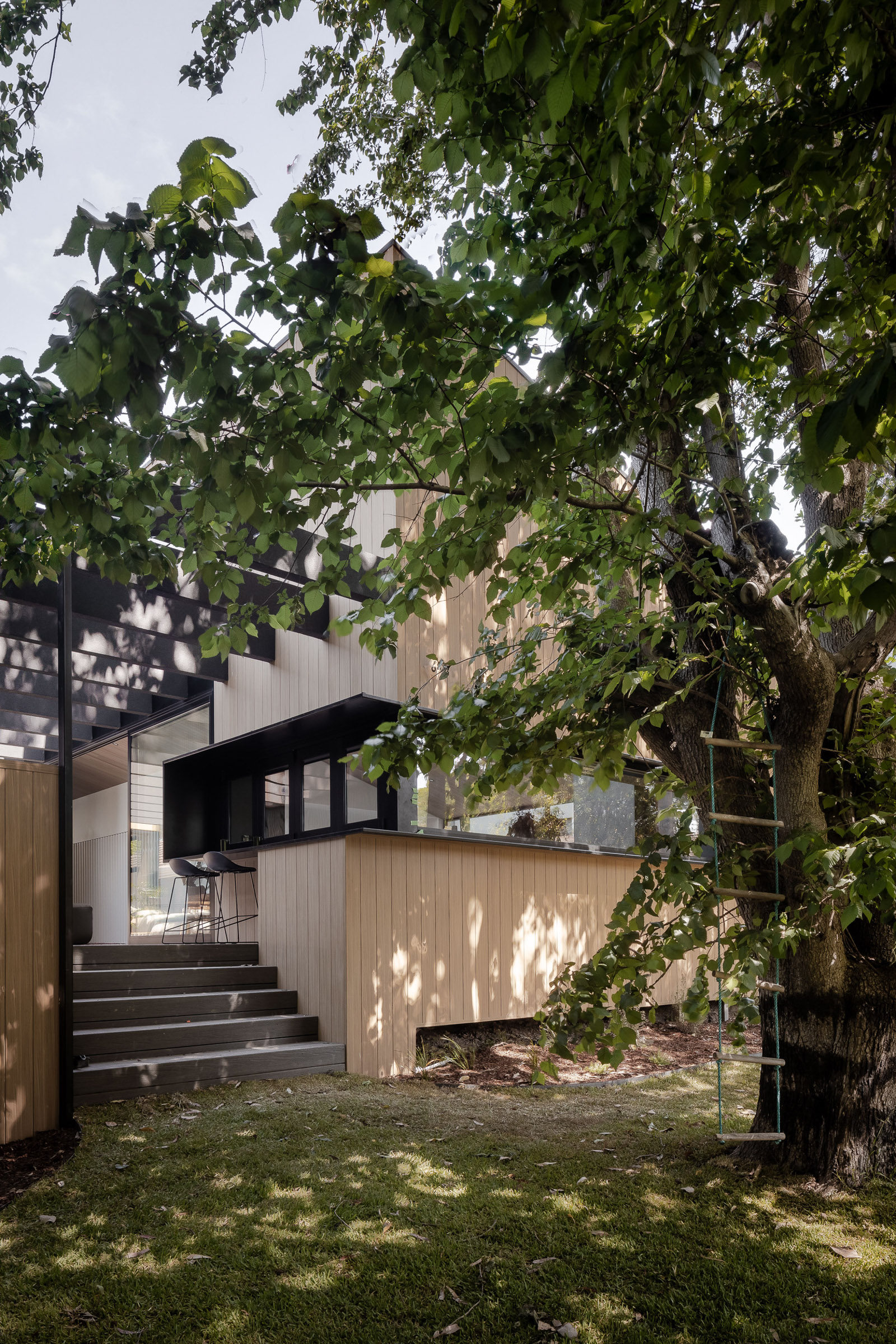 LS562 Pure Concrete Lavistone x Sky Architect Studio P27