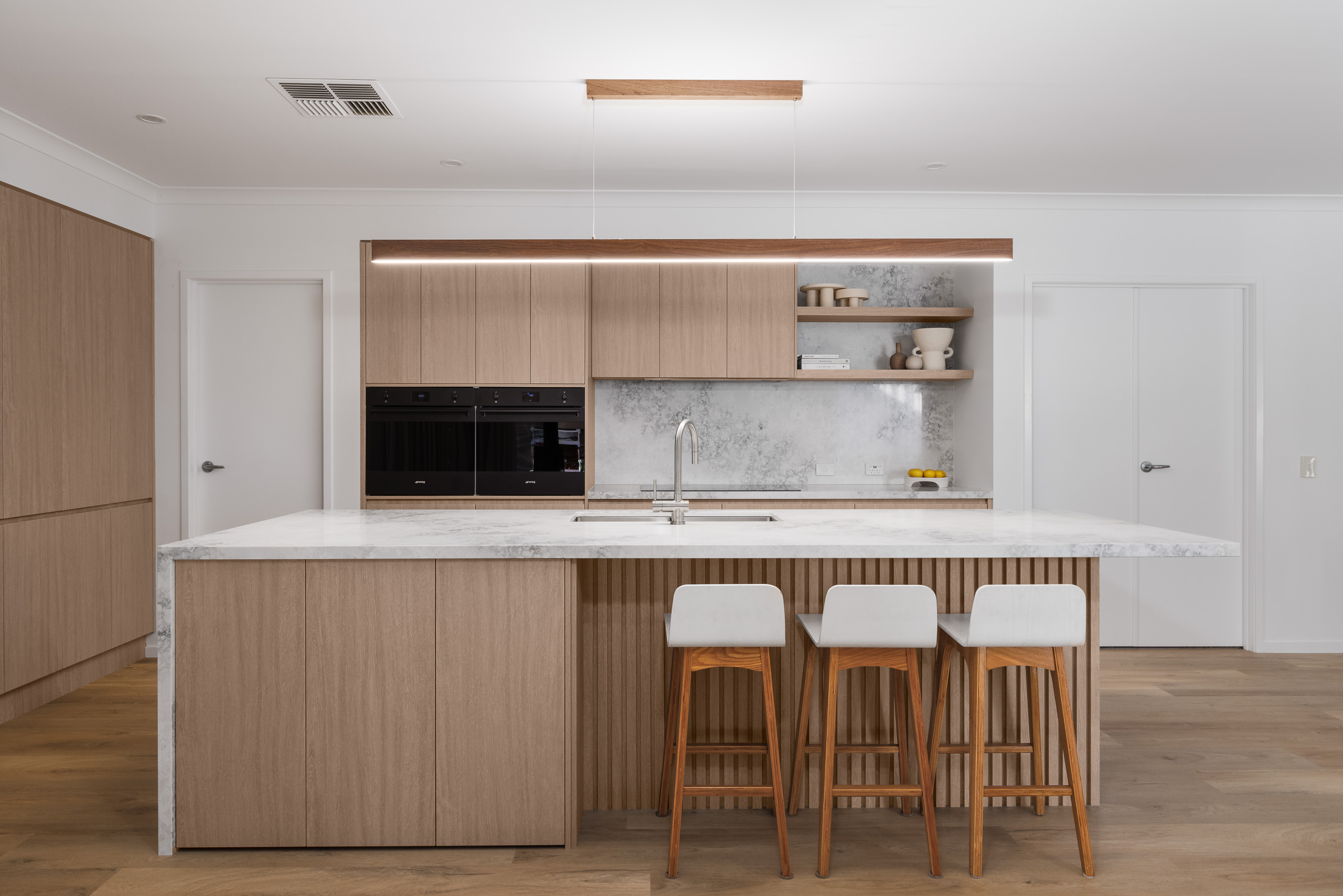 LS415 Cloudus Lavistone Gen Surface x Corestone Strathdale L1