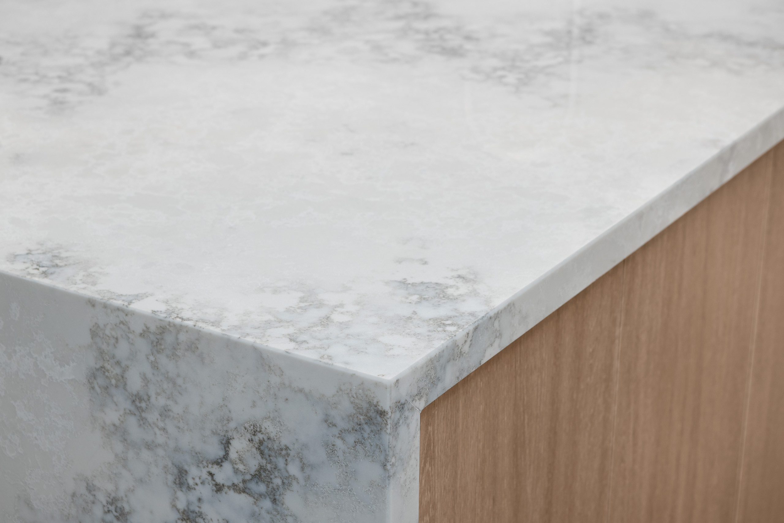 LS415 Cloudus Lavistone Gen Surface x Corestone Strathdale L8