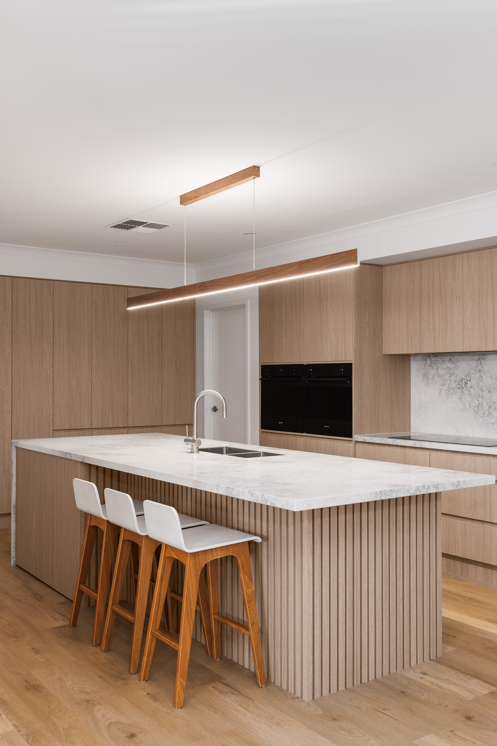LS415 Cloudus Lavistone Gen Surface x Corestone Strathdale P1