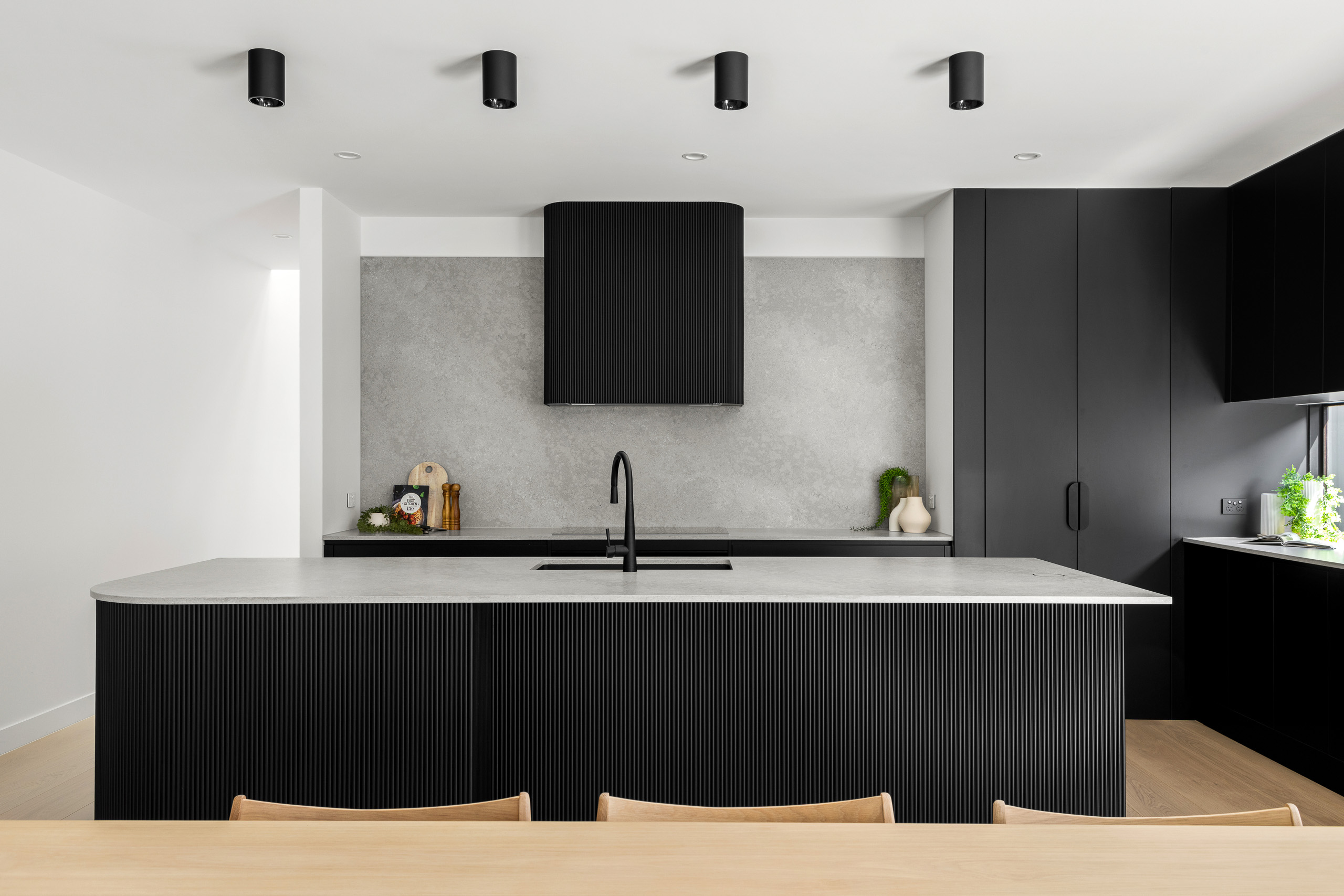 LS462 Pure Concrete Lavistone x Agosta Developments L1