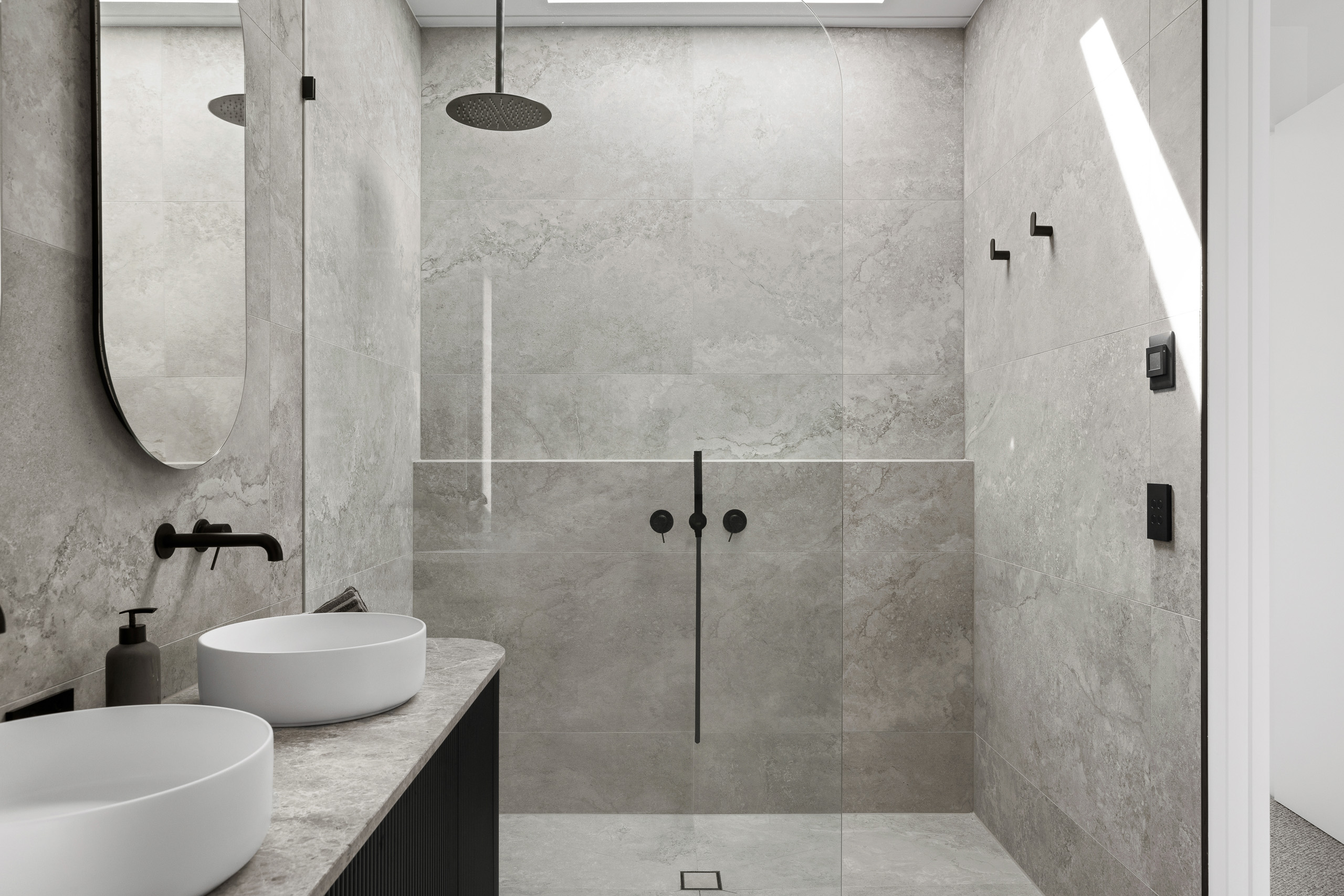 LS462 Pure Concrete Lavistone x Agosta Developments L8