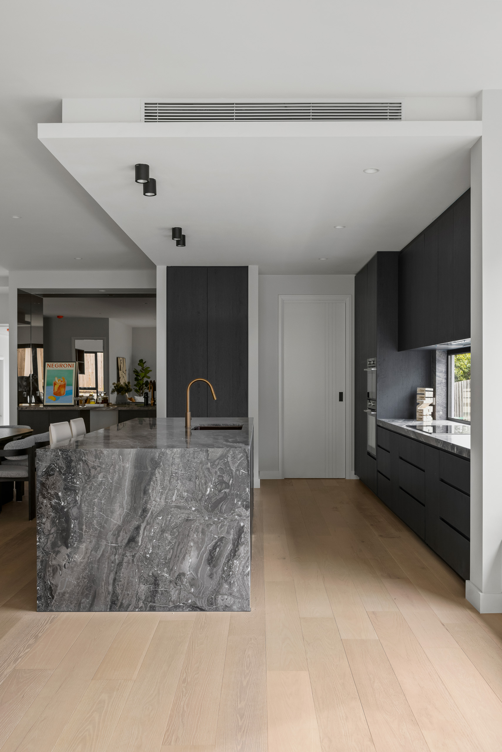 LVNS1007 Arabescato Grigio Lavistone Natural Koala Court, Doncaster P21