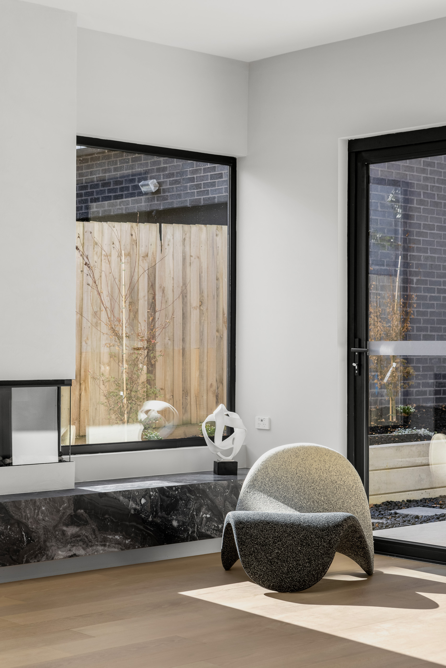 LVNS1007 Arabescato Grigio Lavistone Natural Koala Court, Doncaster P4